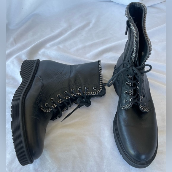 Vince Camuto Lace Up Leather Boots with Chain Details | Black - Picture 2 of 9